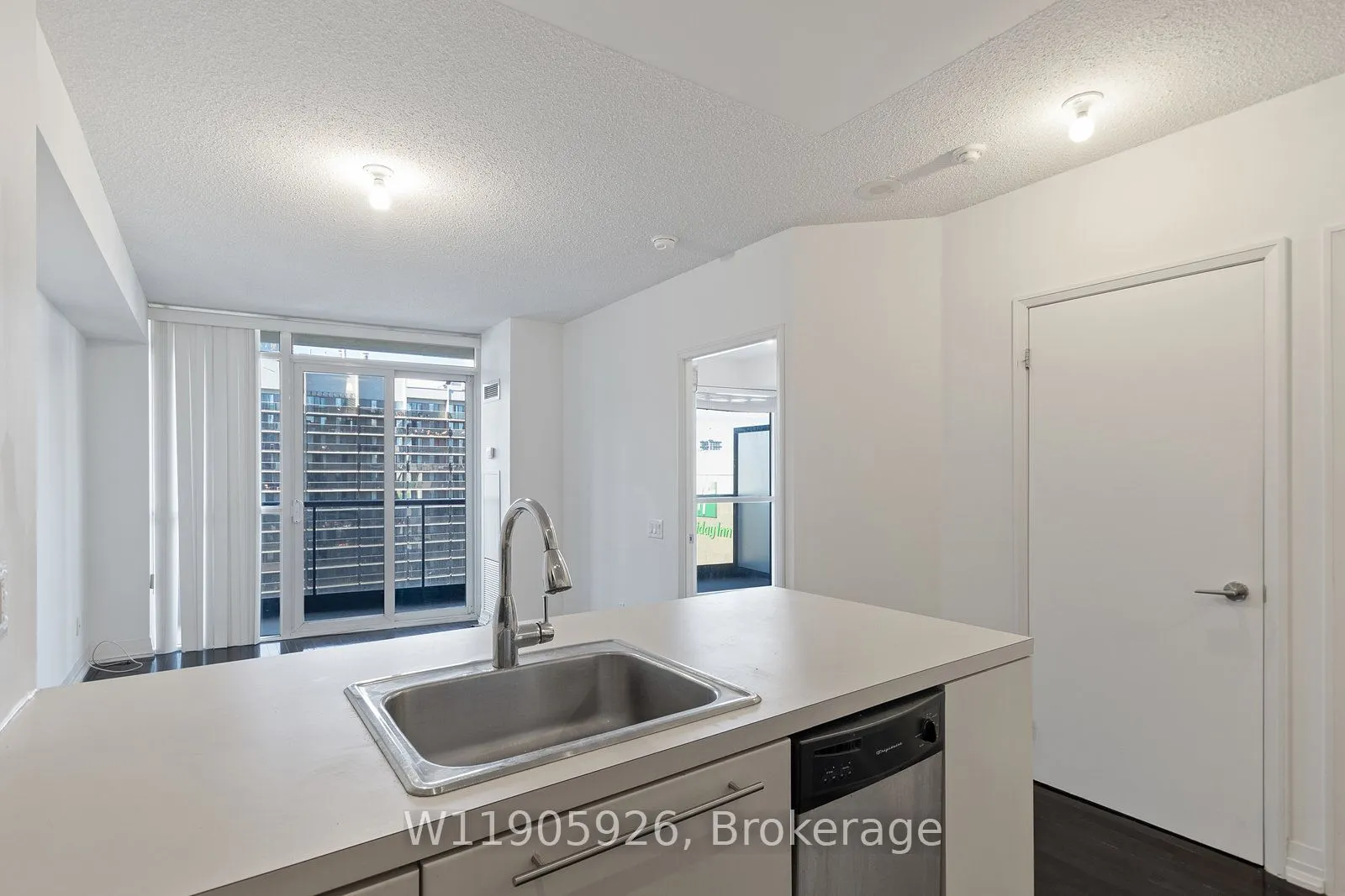 25 Carlton Street #2308