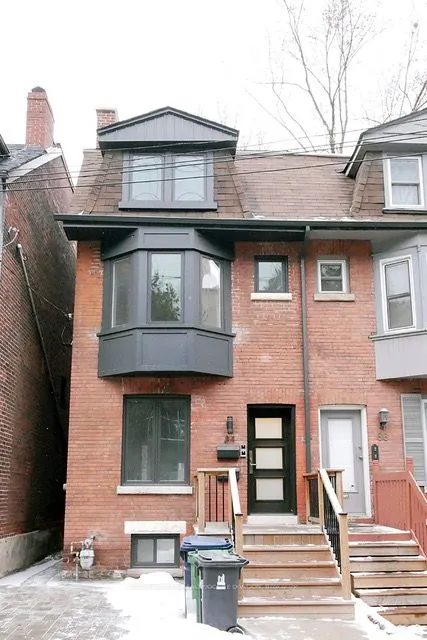 84 Asquith Avenue, #1
