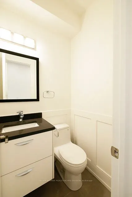 84 Asquith Avenue, #1