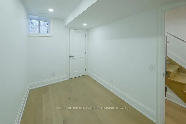84 Asquith Avenue, #1