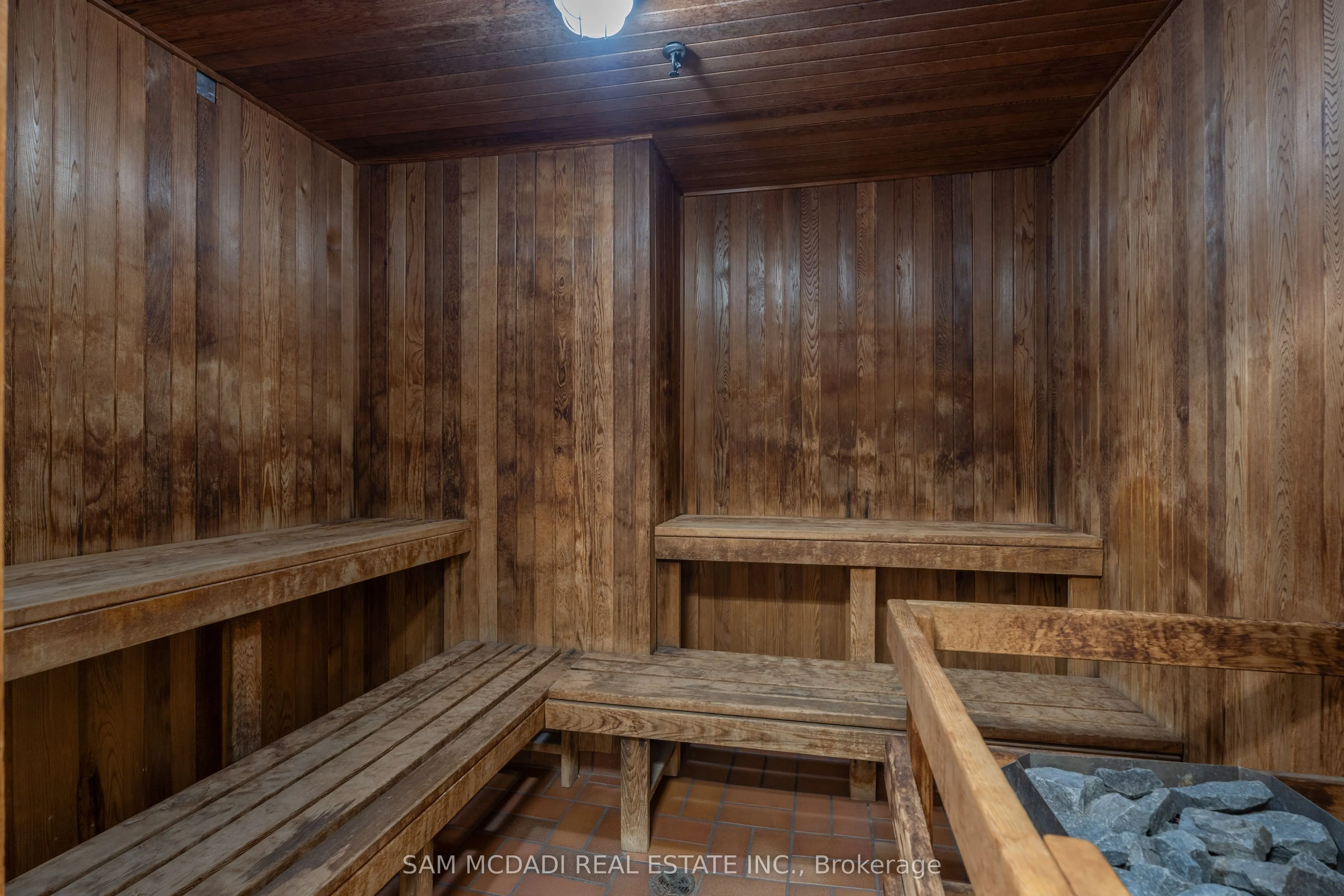 5444 Yonge Street #304