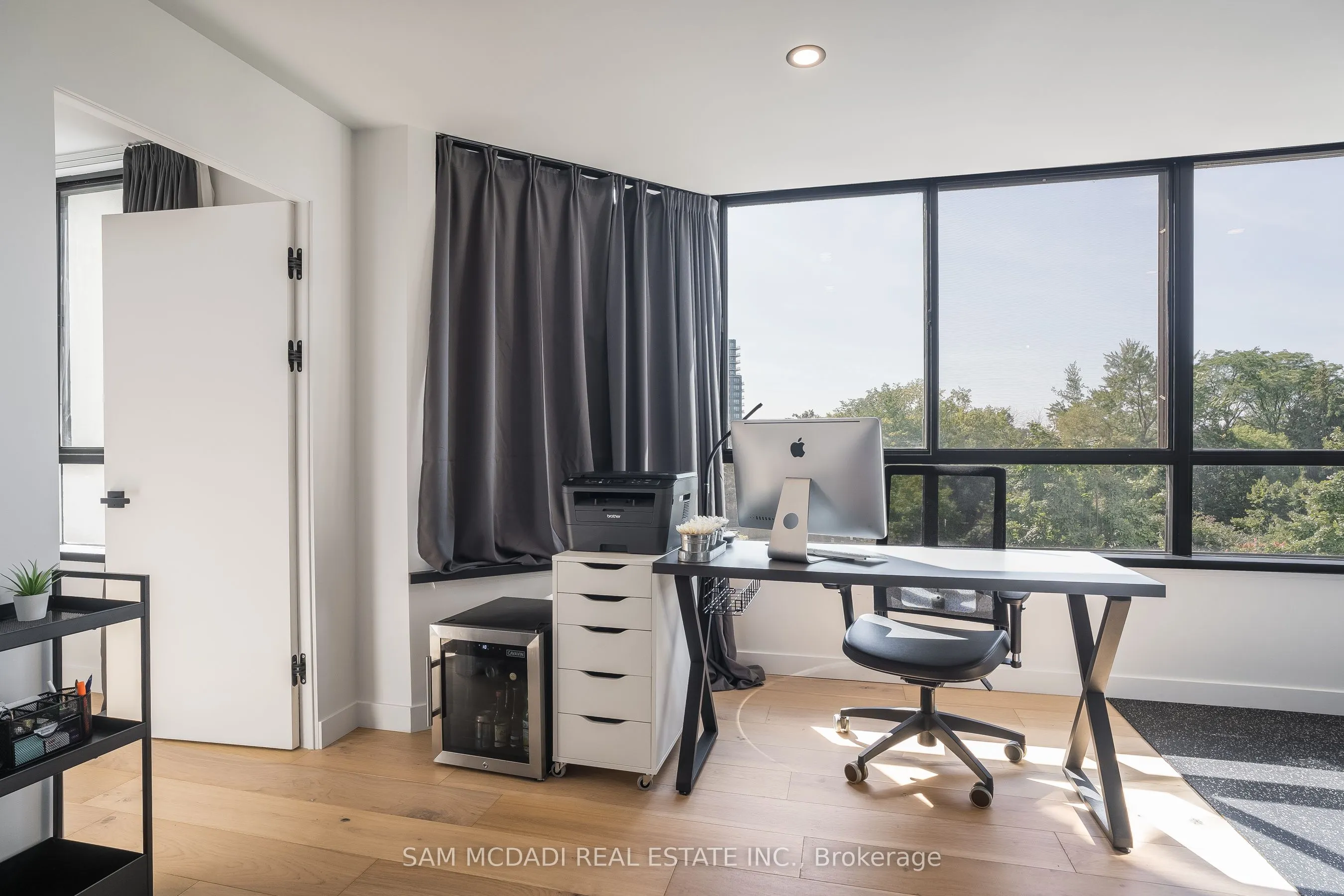 5444 Yonge Street #304