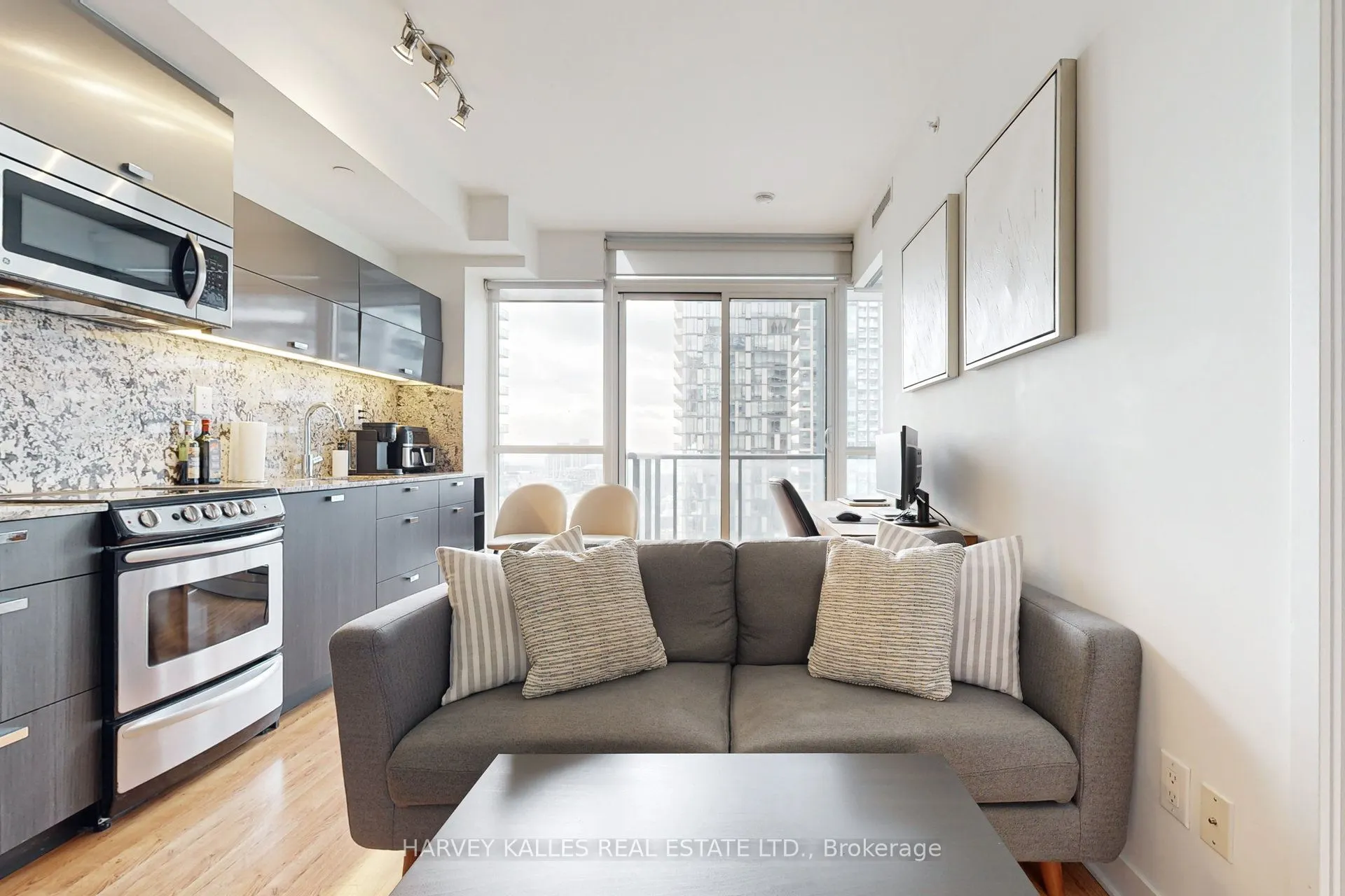 290 Adelaide Street W, #2912