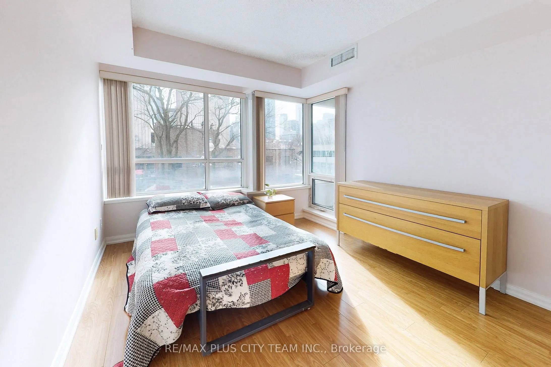 111 Elizabeth Street, #308