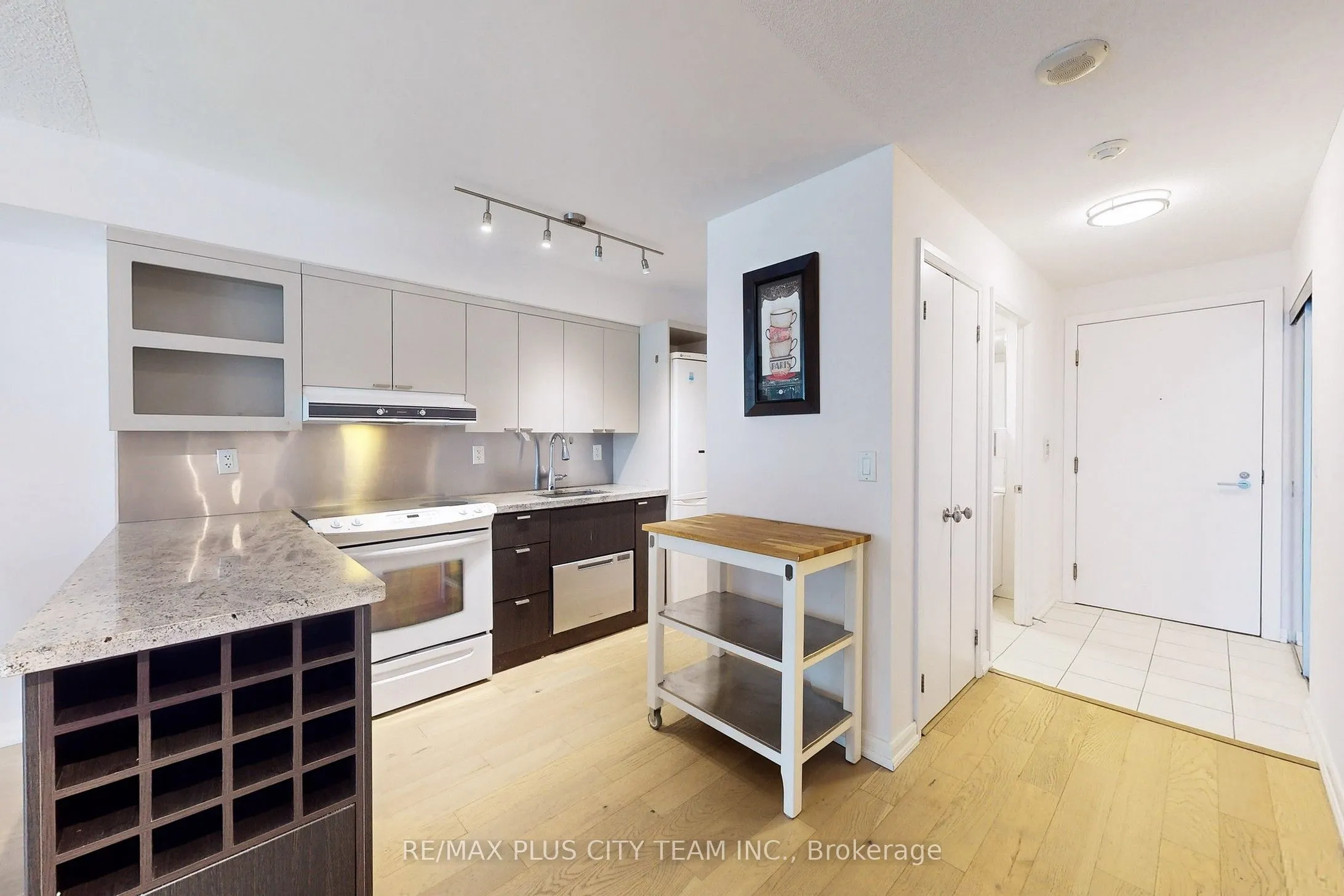 111 Elizabeth Street, #308