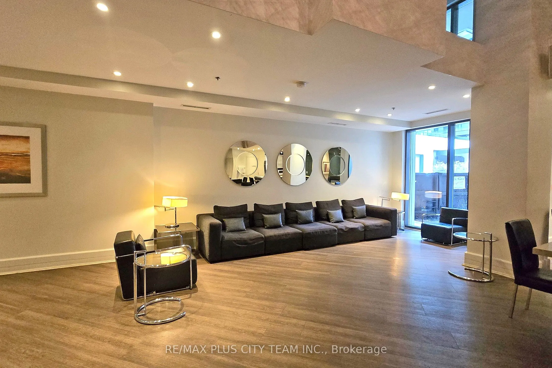 111 Elizabeth Street, #308