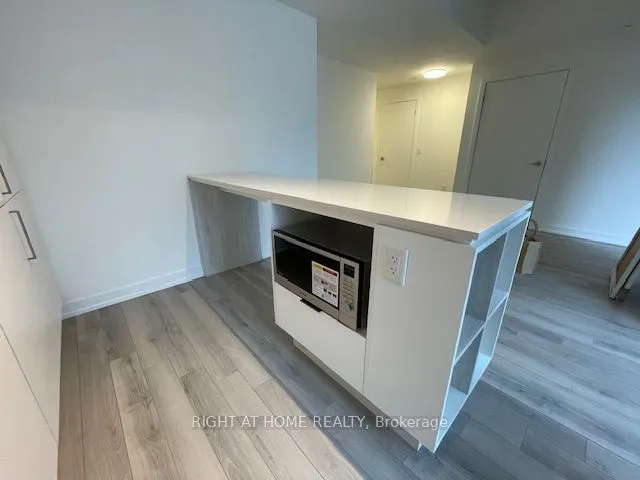 89 Church Street #806