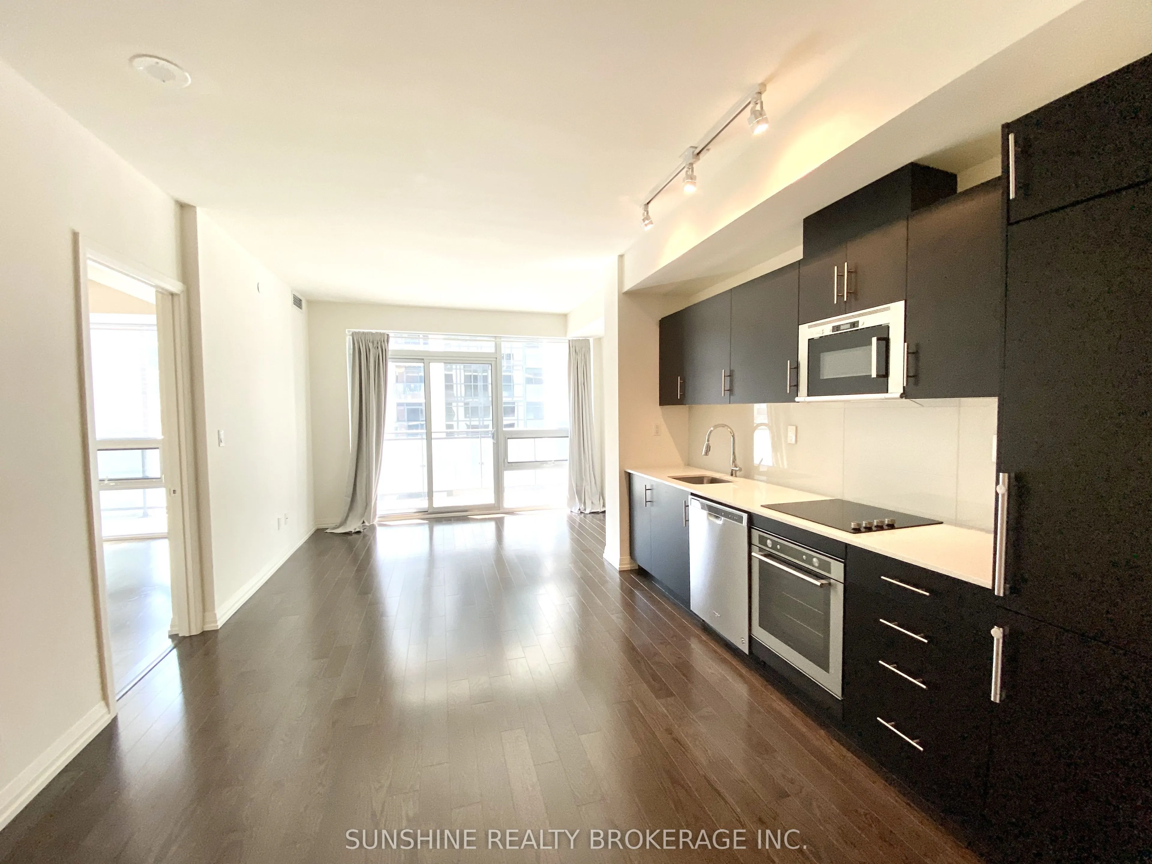 460 Adelaide Street E #518