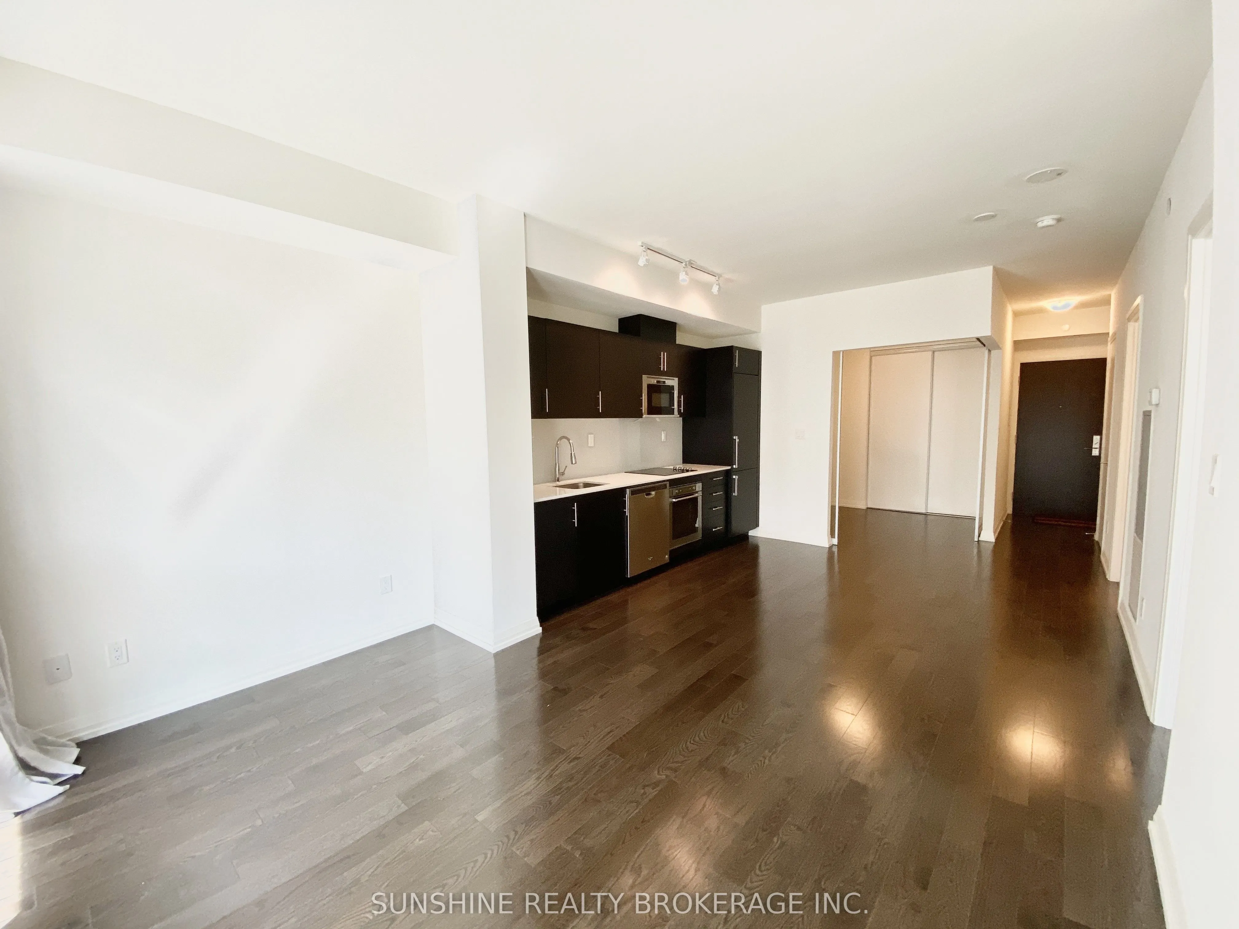 460 Adelaide Street E #518