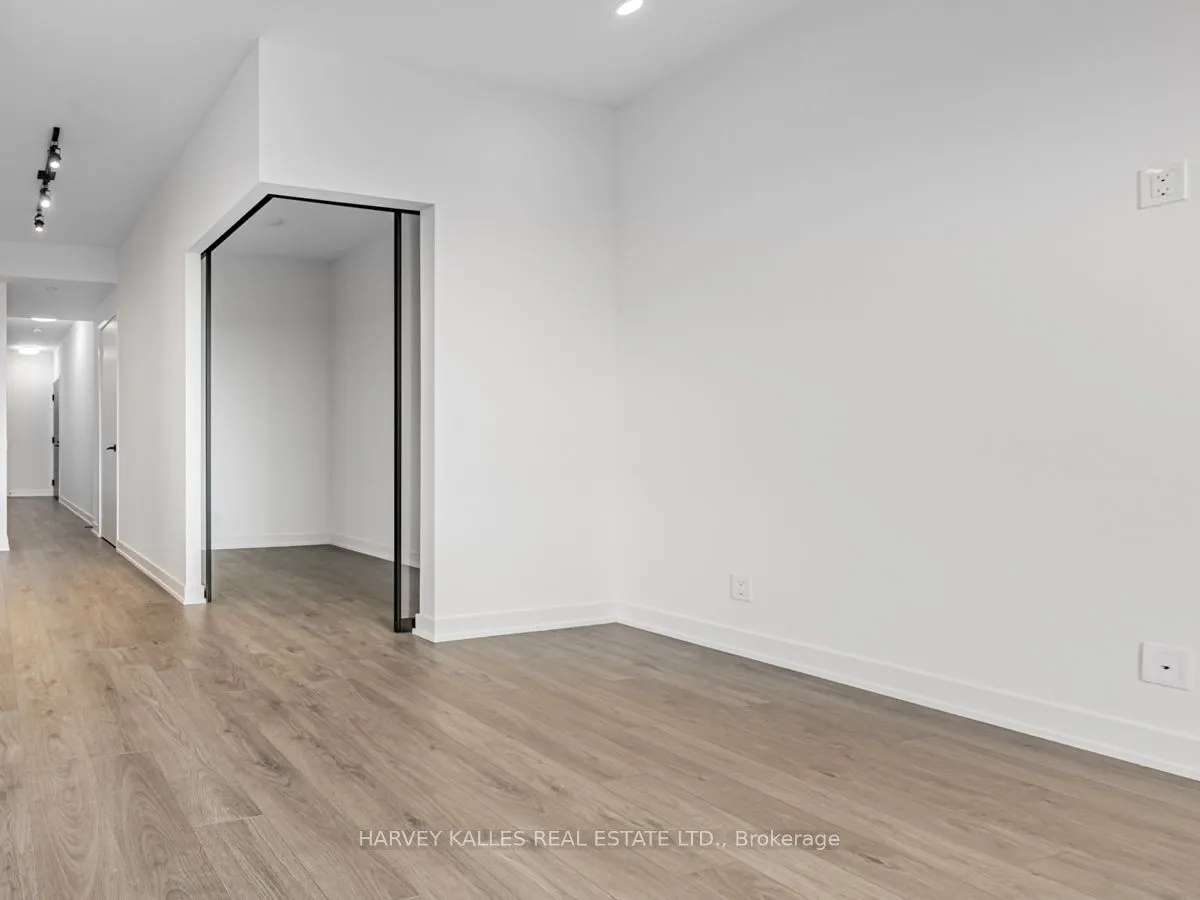 108 Peter Street, #3211