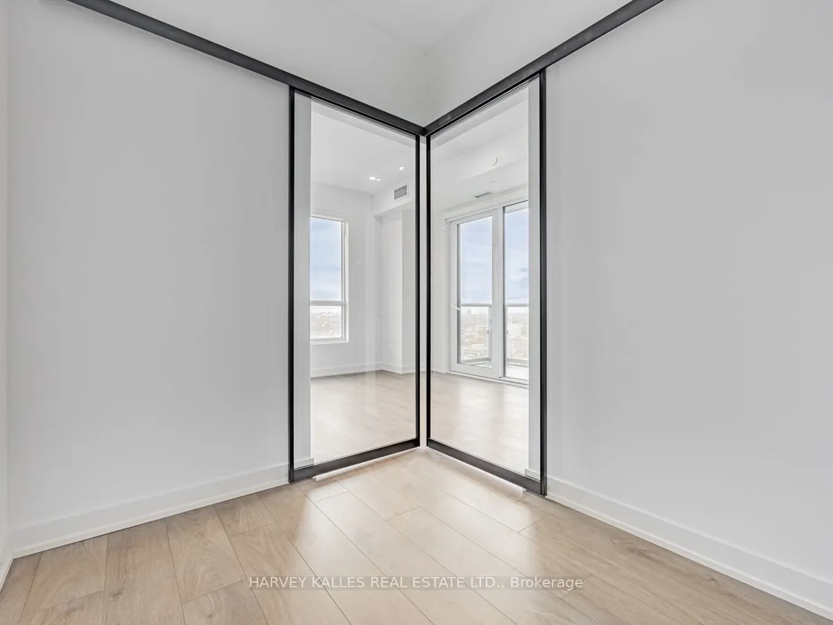 108 Peter Street, #3211