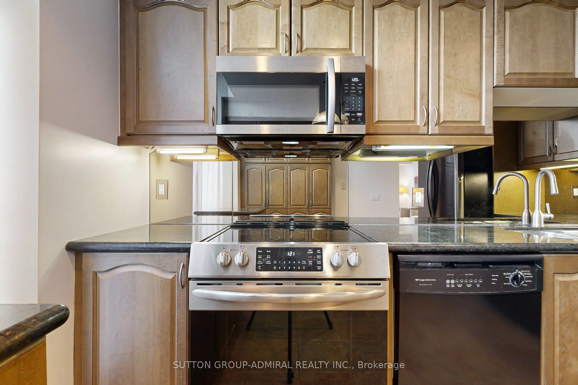 1101 Leslie Street, #1502
