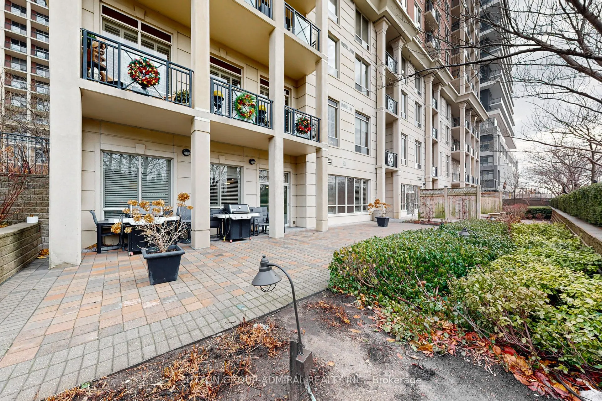 1101 Leslie Street, #1502