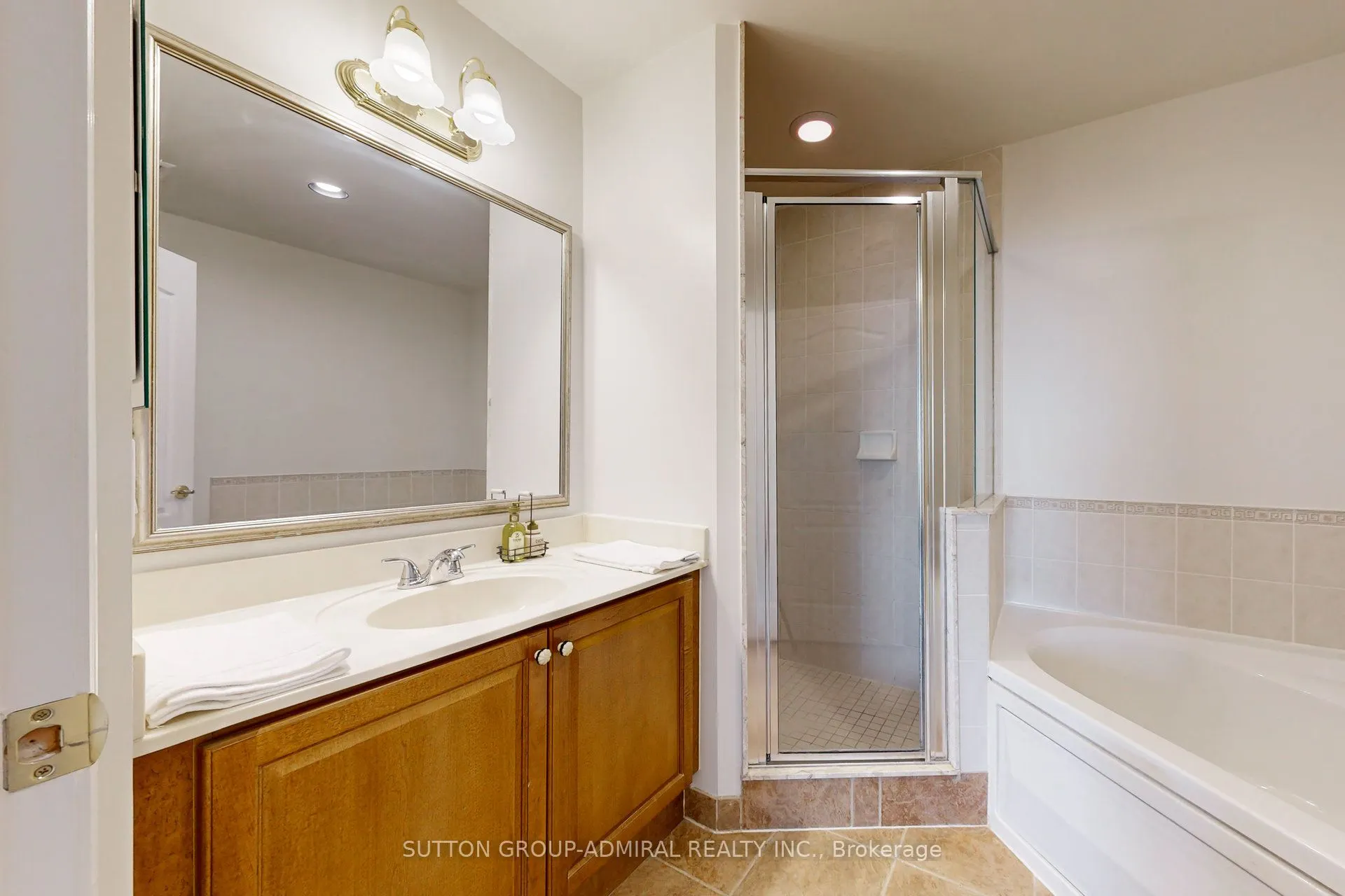 1101 Leslie Street, #1502