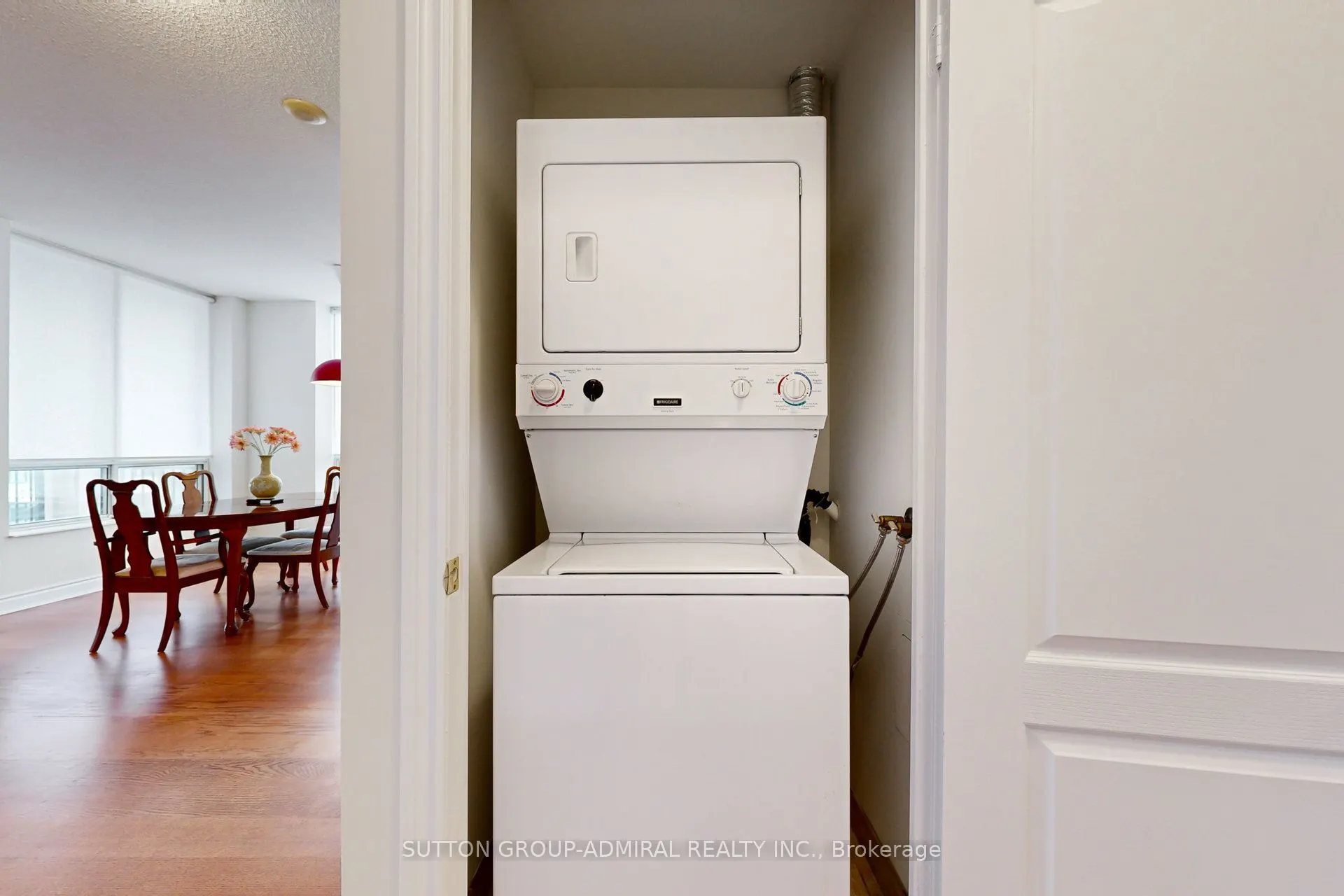 1101 Leslie Street, #1502