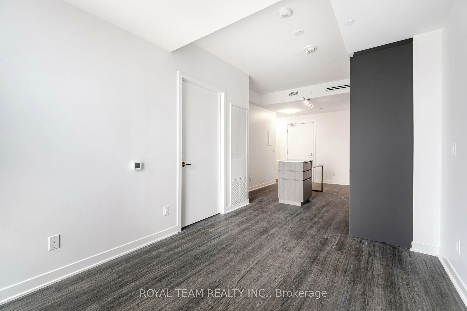 185 Alberta Avenue #1107