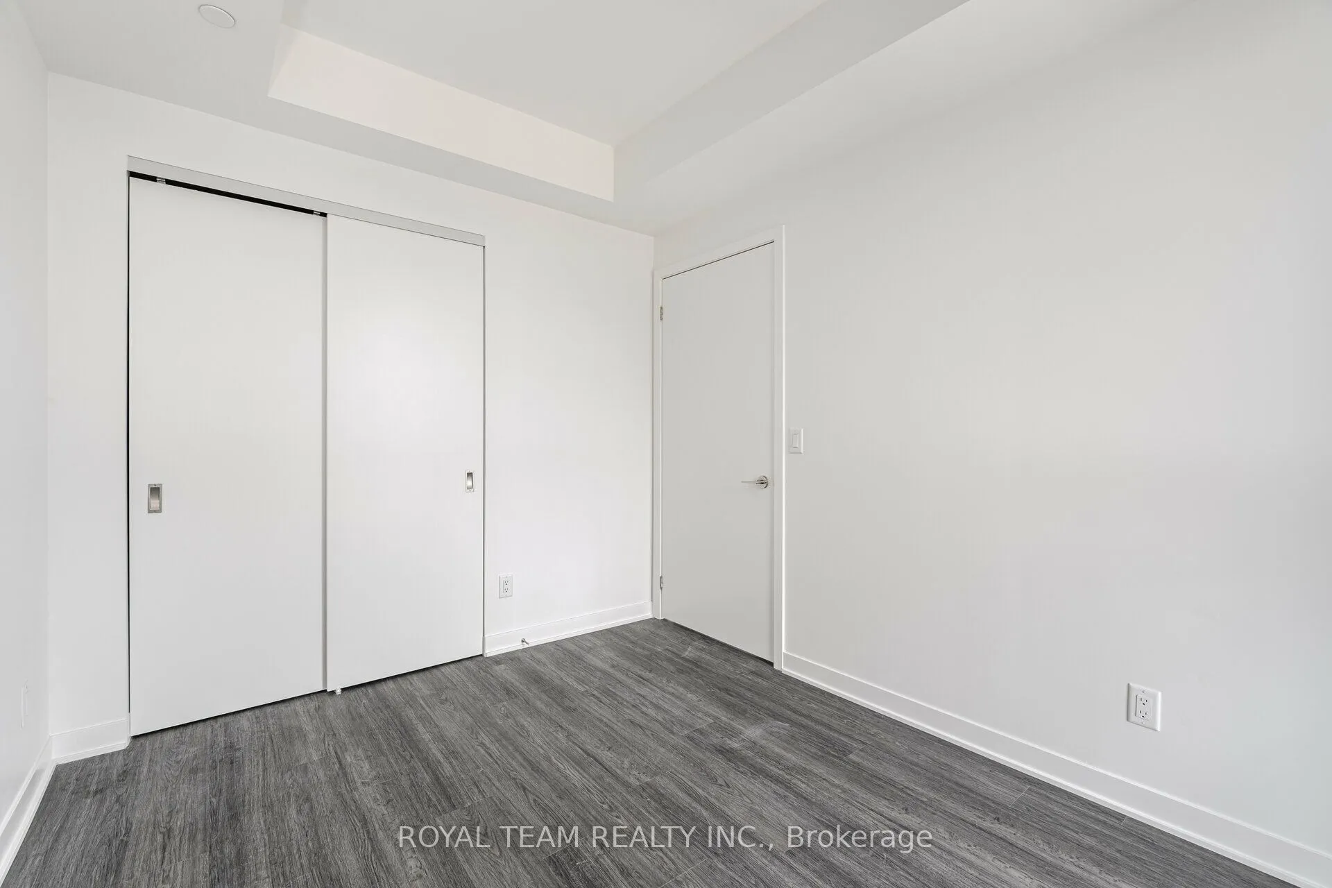 185 Alberta Avenue #1107