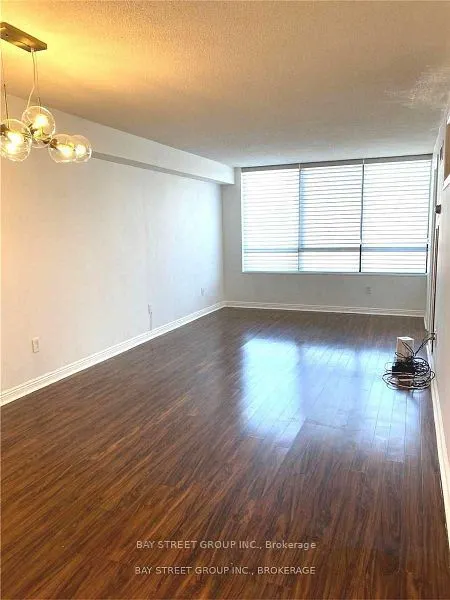 117 Gerrard Street, #209
