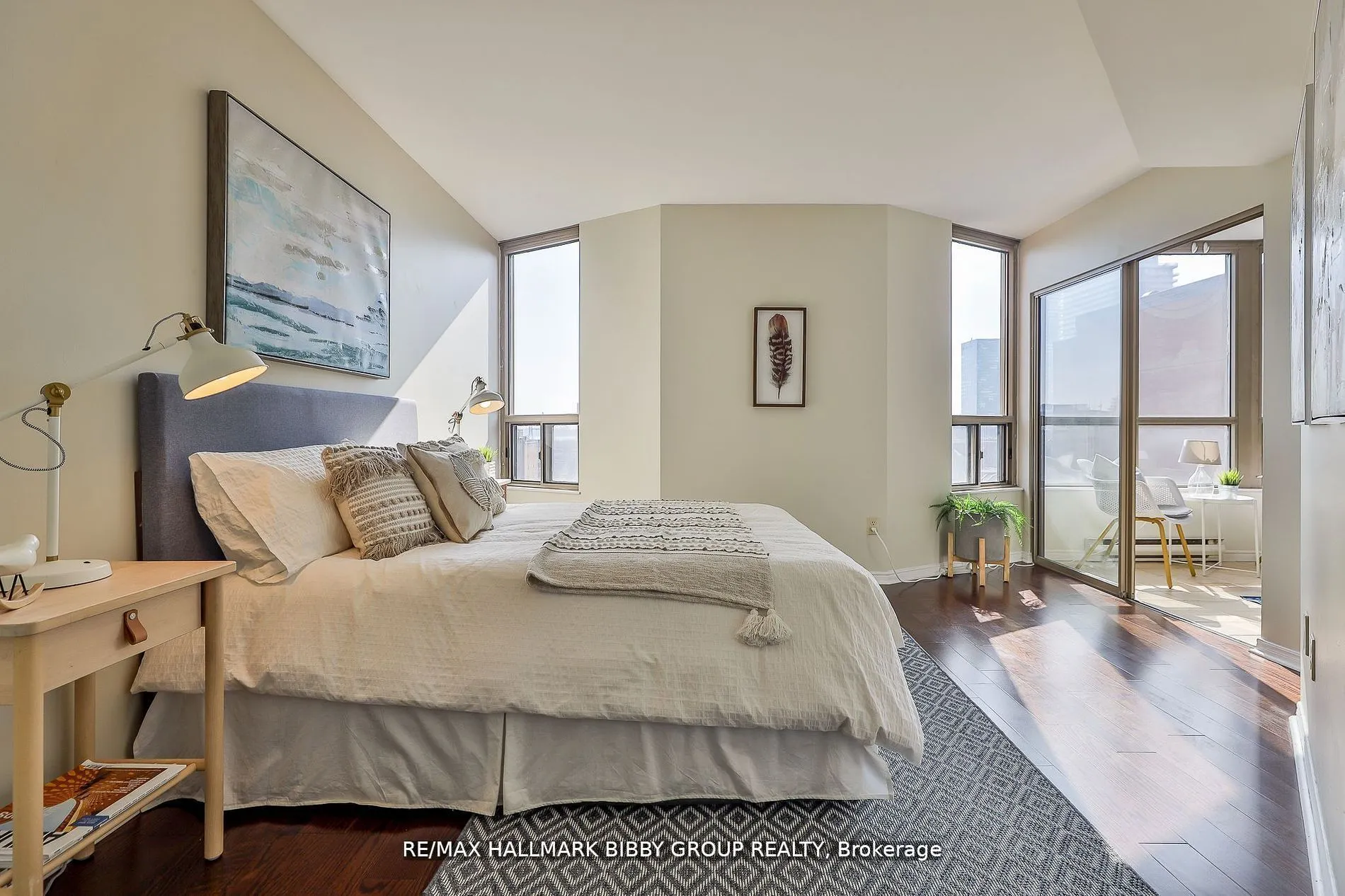 160 Frederick Street, #803