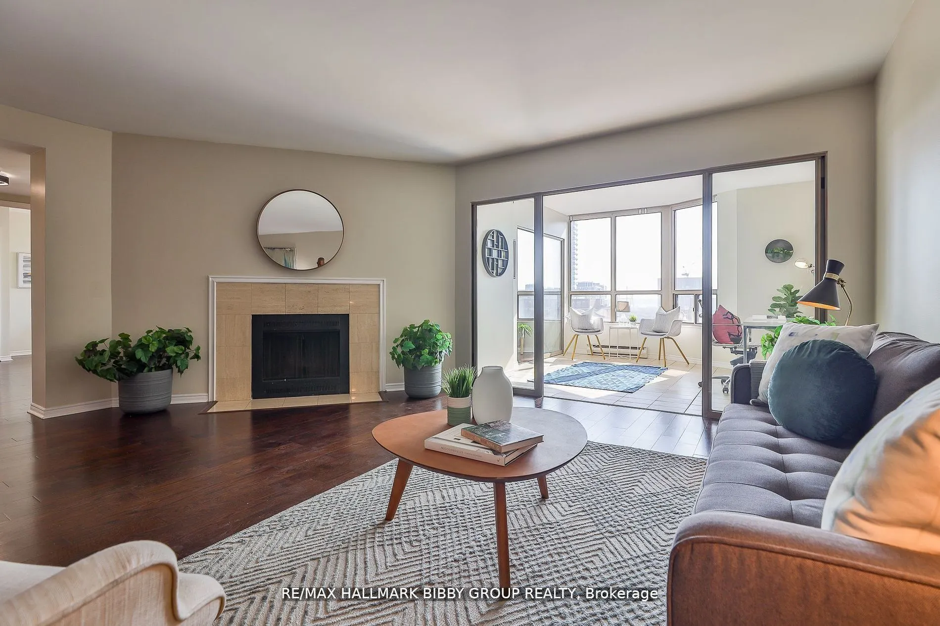 160 Frederick Street, #803