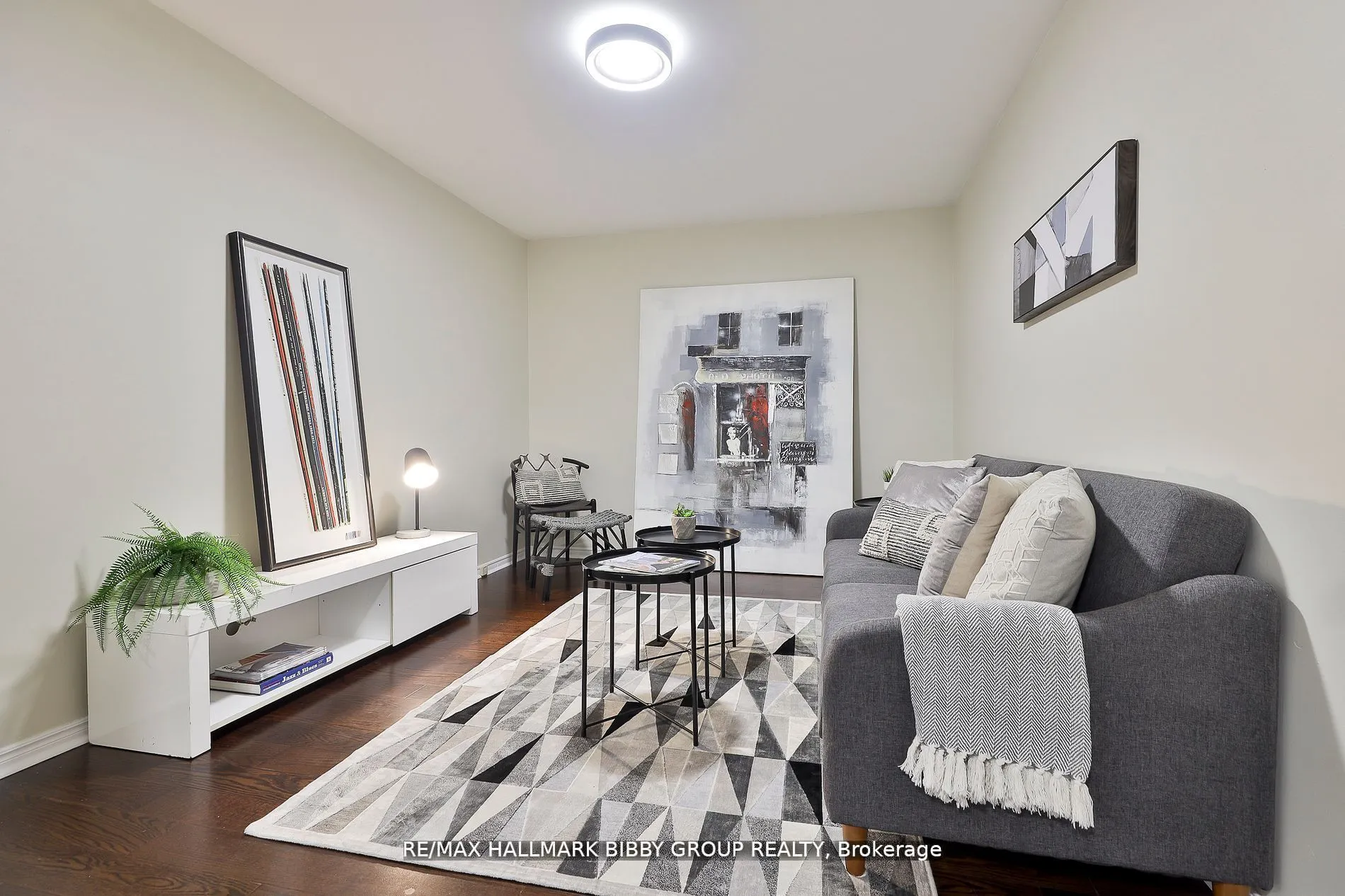 160 Frederick Street, #803