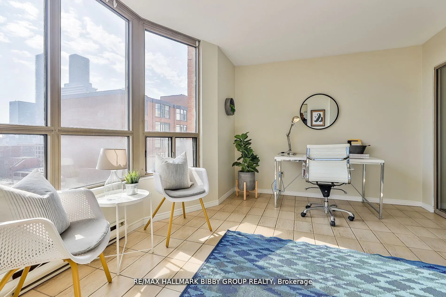 160 Frederick Street, #803