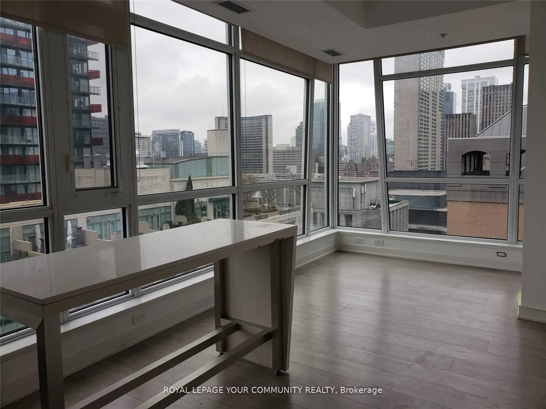 199 RICHMOND Street W #1602