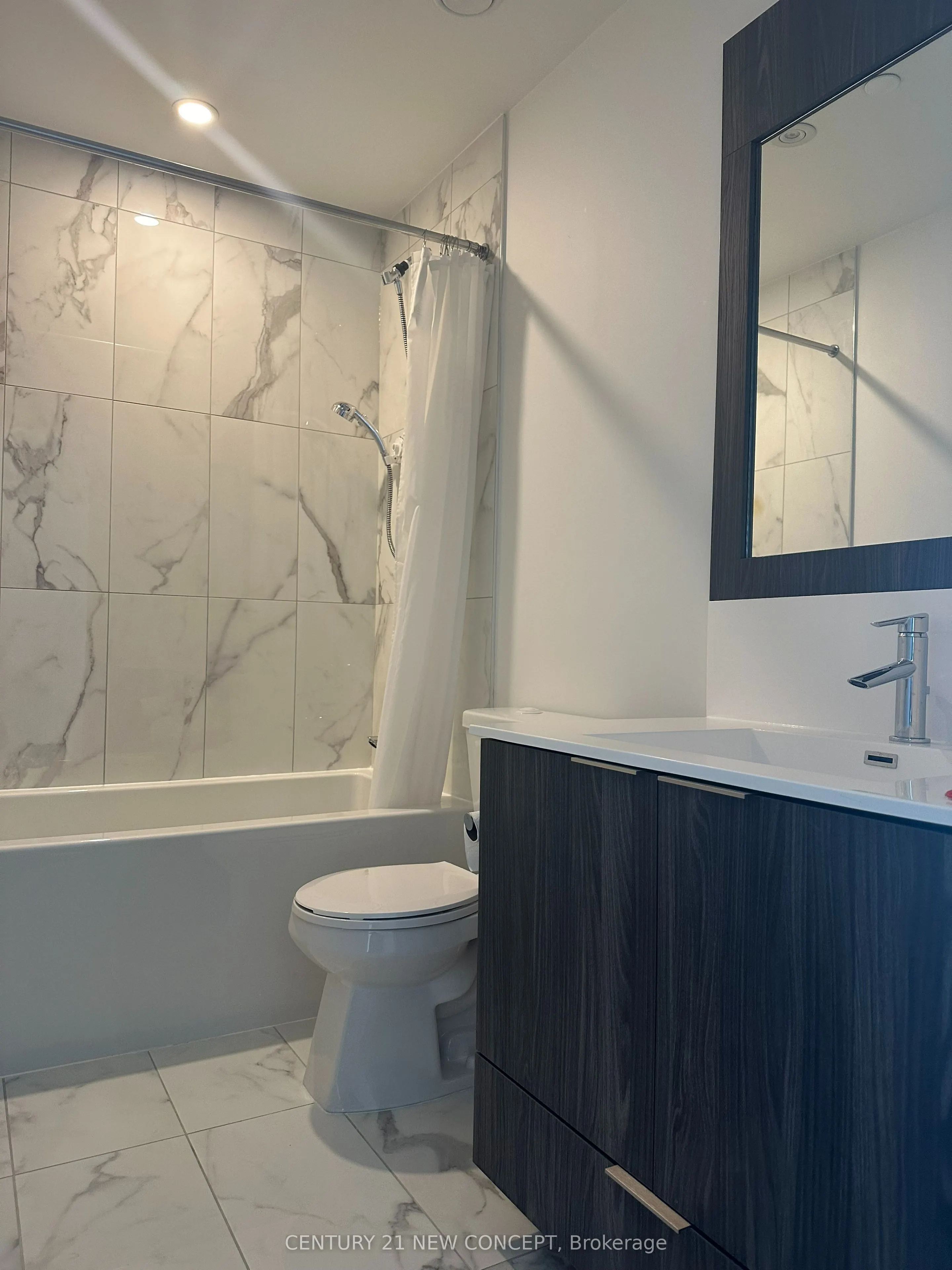 25 Adra Grado Way, #653