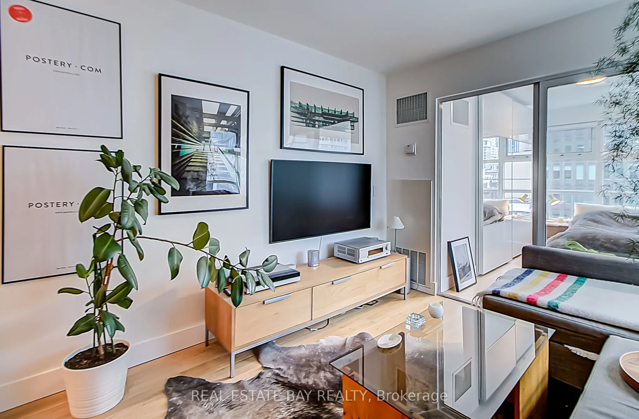 50 Lombard Street, #1004