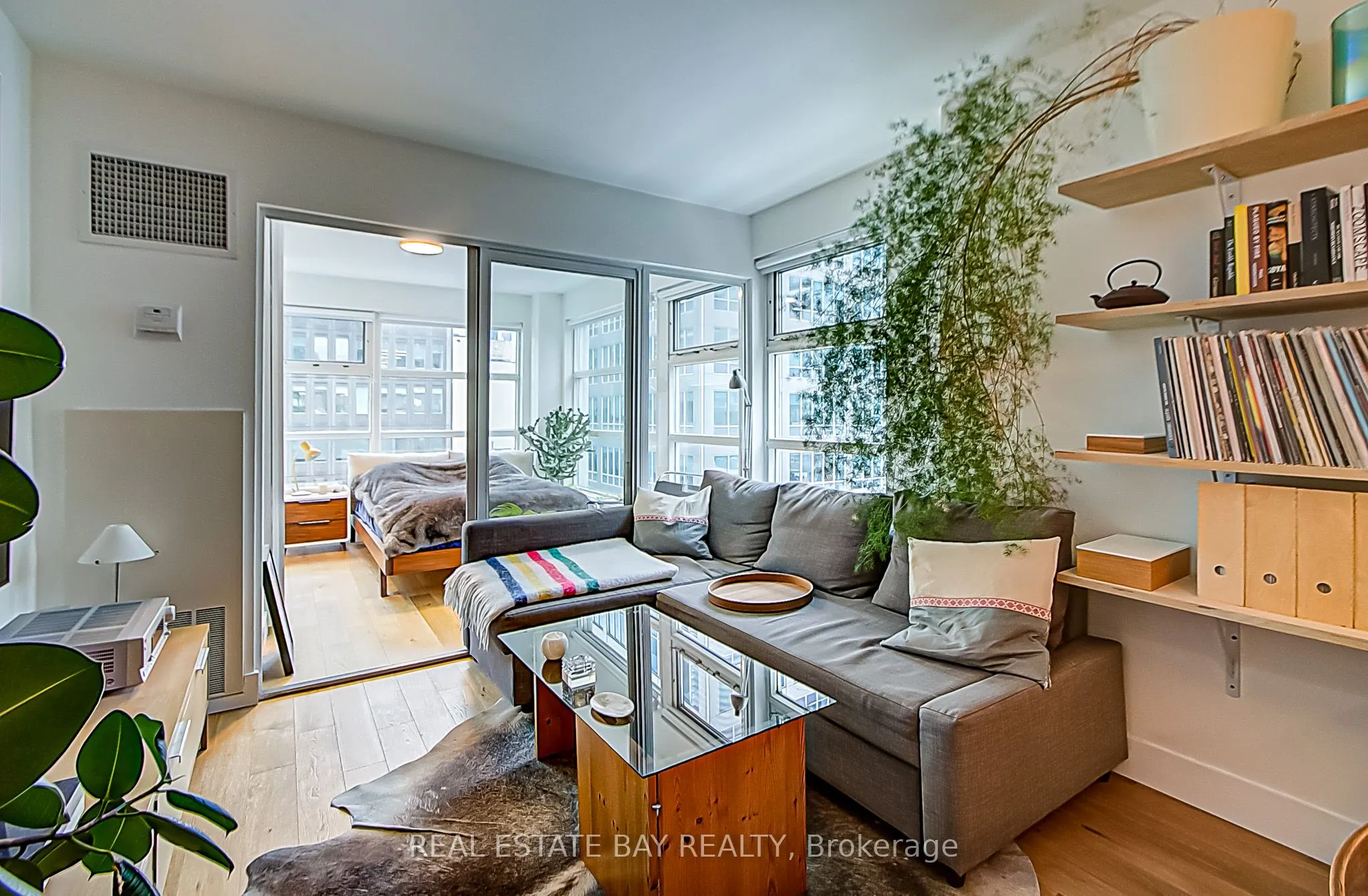 50 Lombard Street, #1004