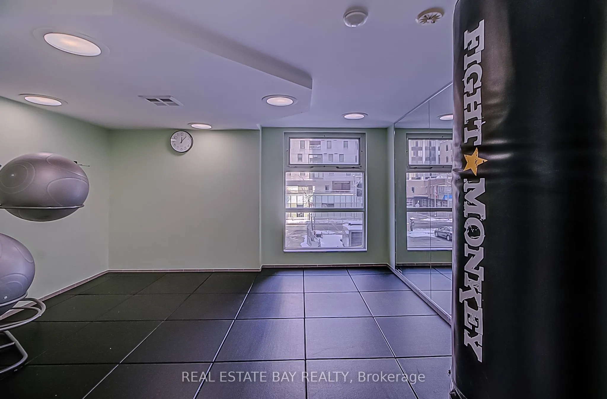 50 Lombard Street, #1004