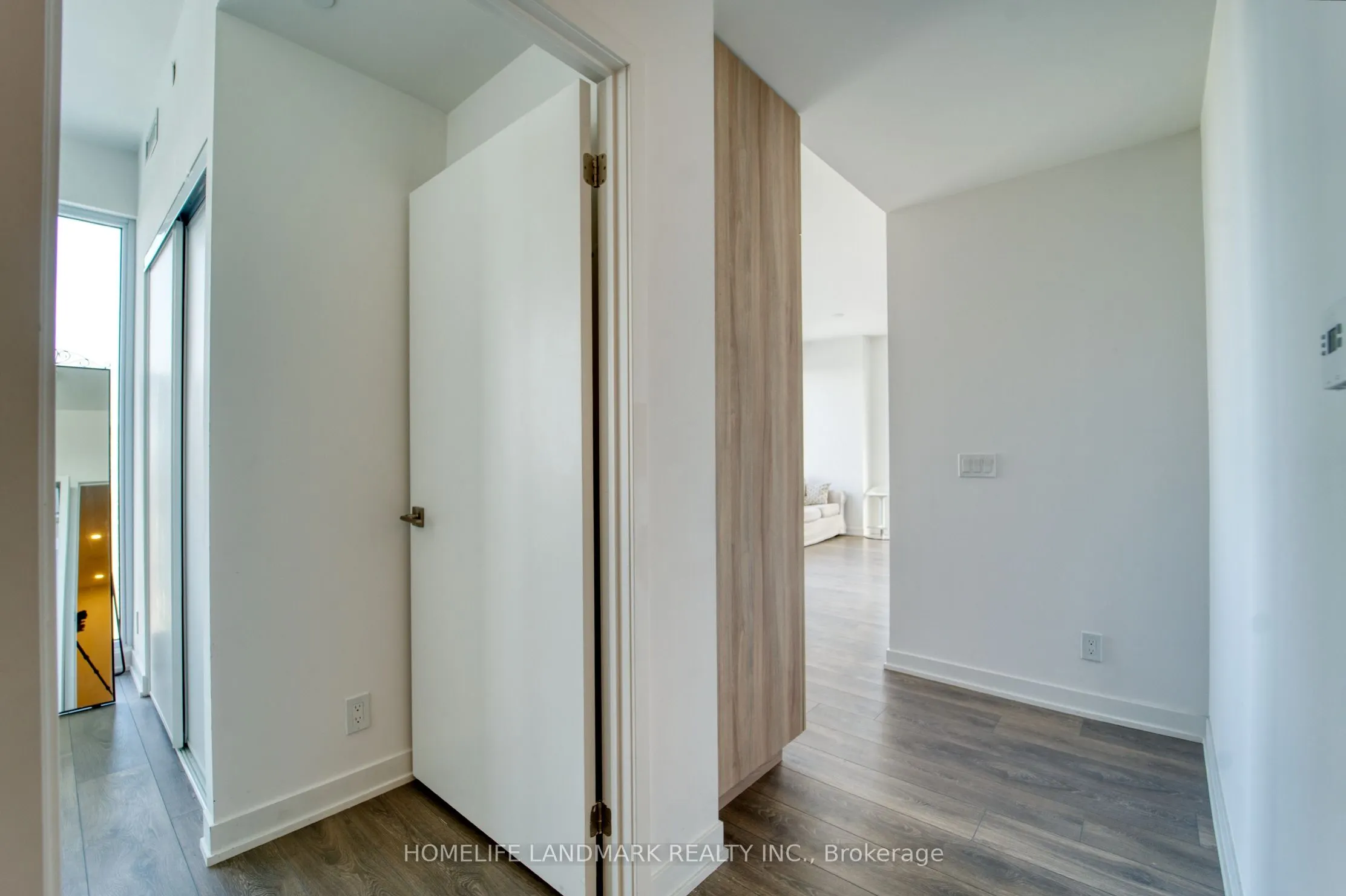 15 HOLMES Avenue, #2808