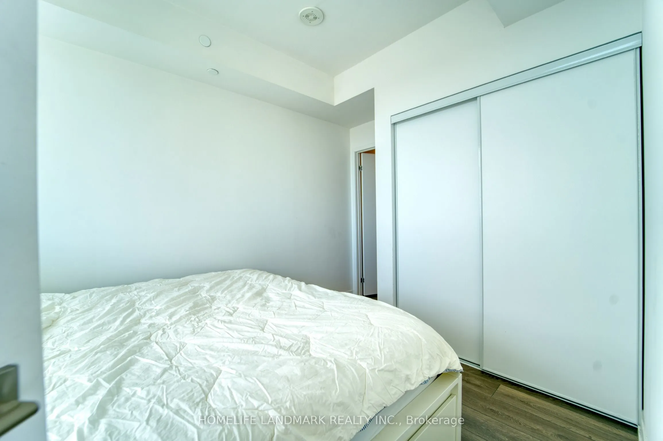 15 HOLMES Avenue, #2808