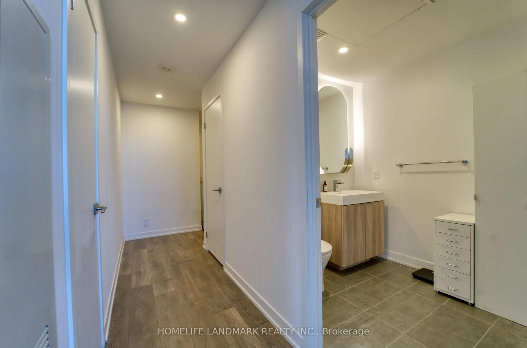 15 HOLMES Avenue, #2808