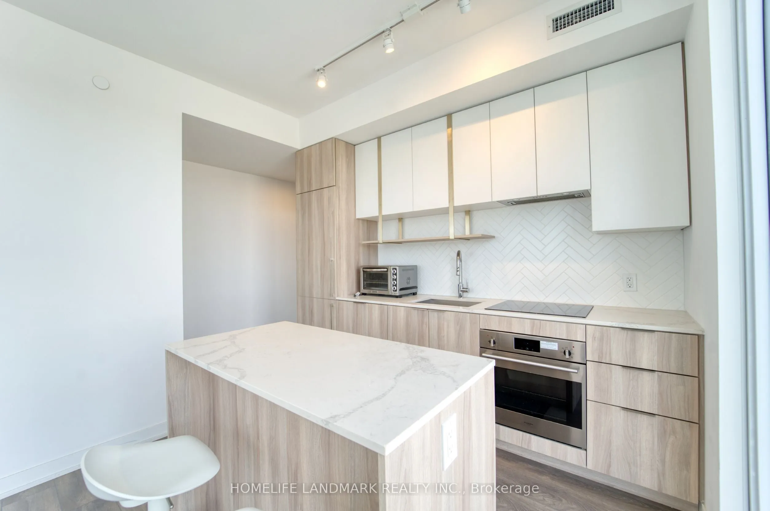 15 HOLMES Avenue, #2808