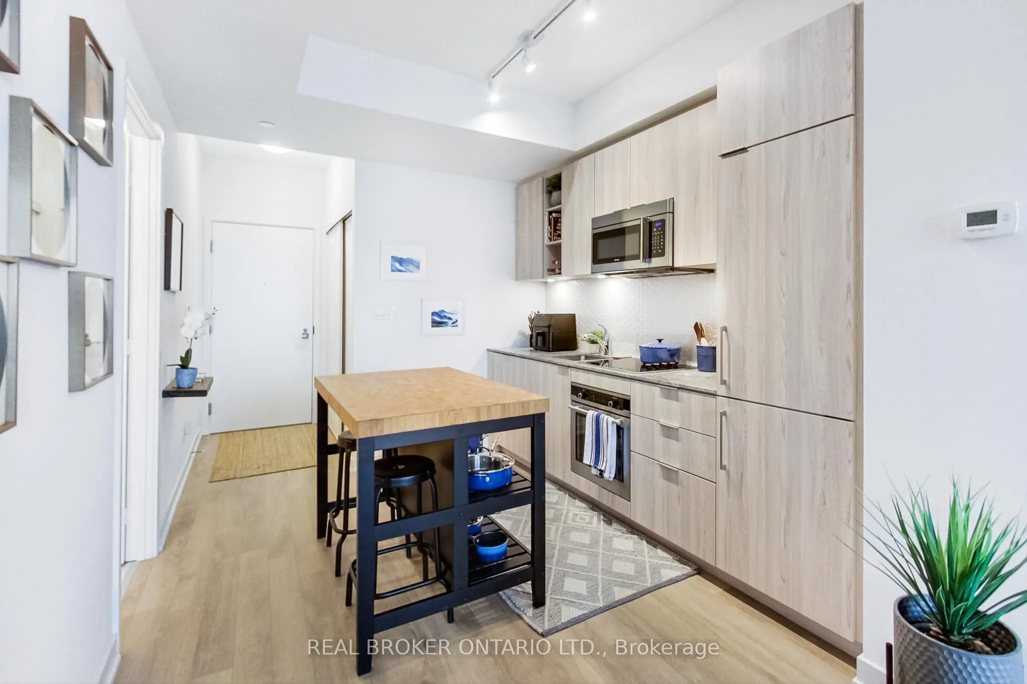 50 Ordnance Street #2904