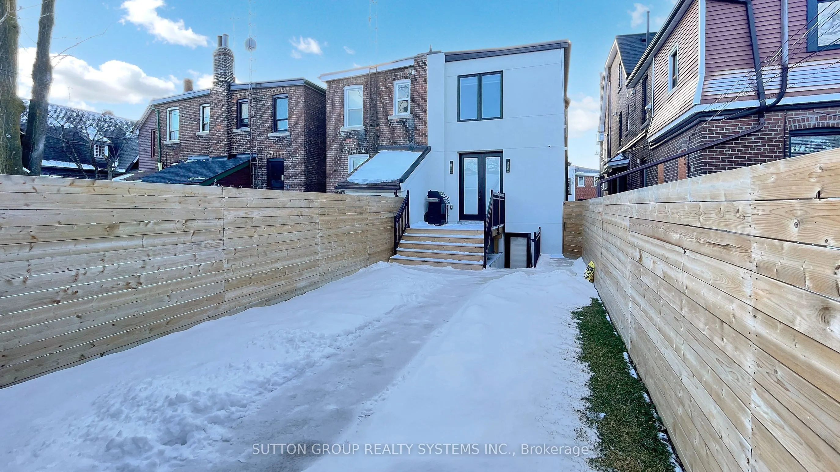 225 Christie Street