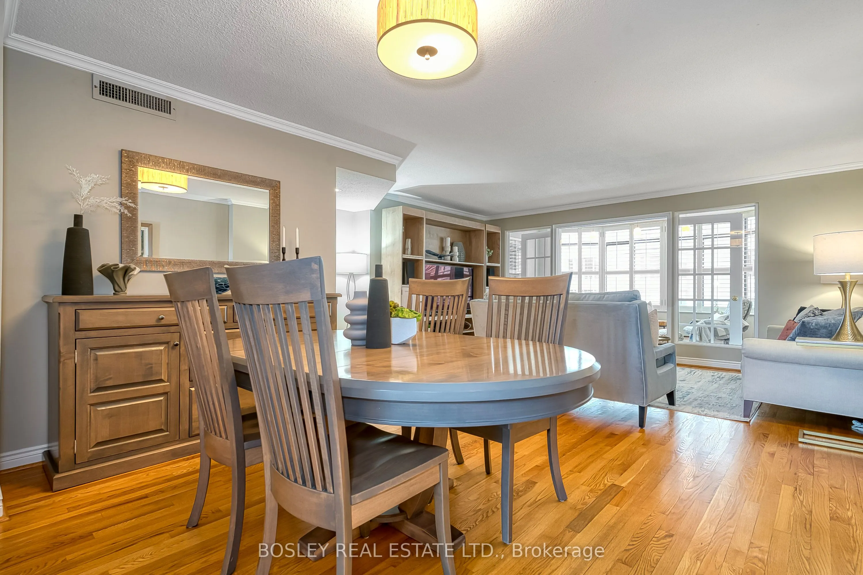 135 George Street S, #402