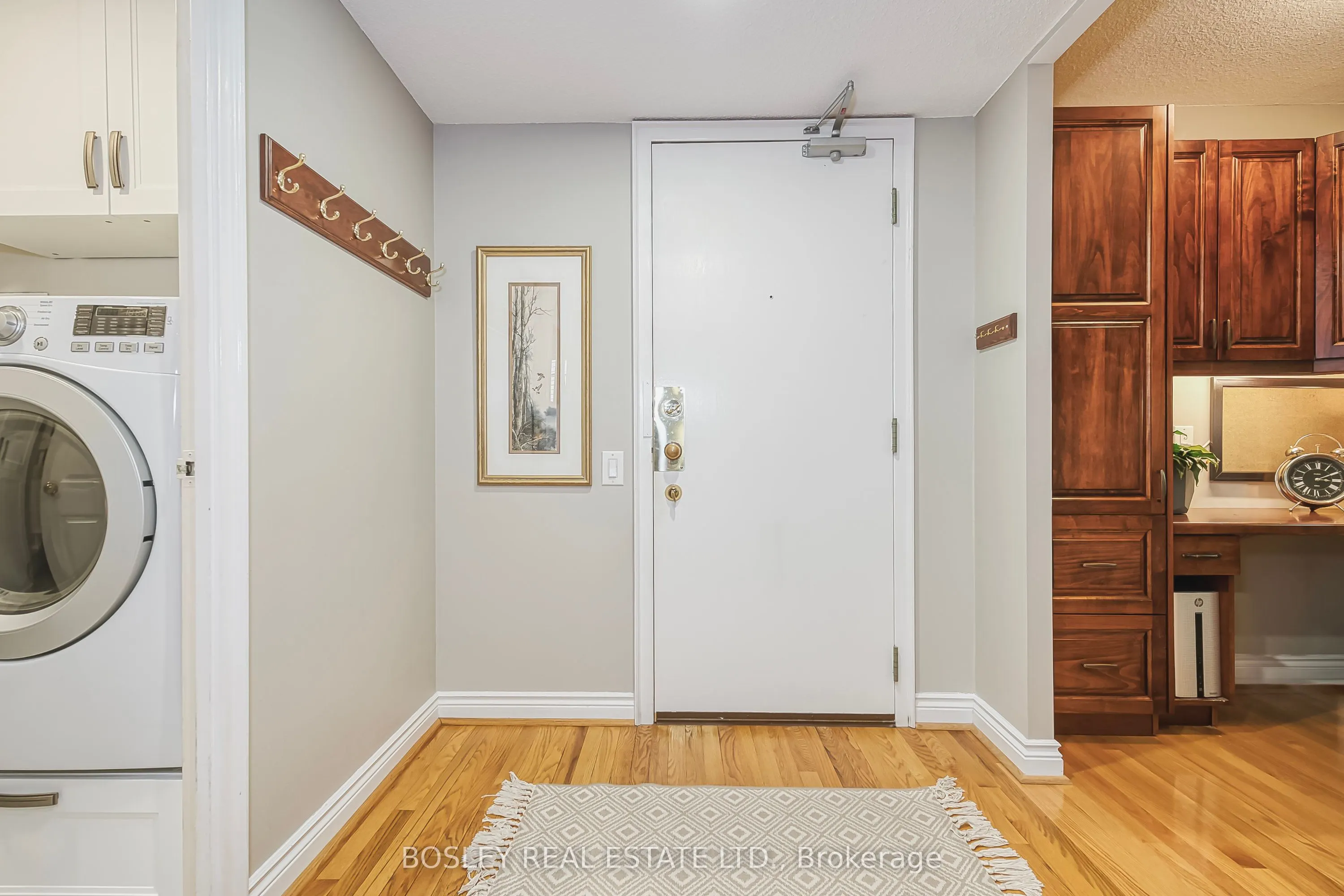 135 George Street S, #402