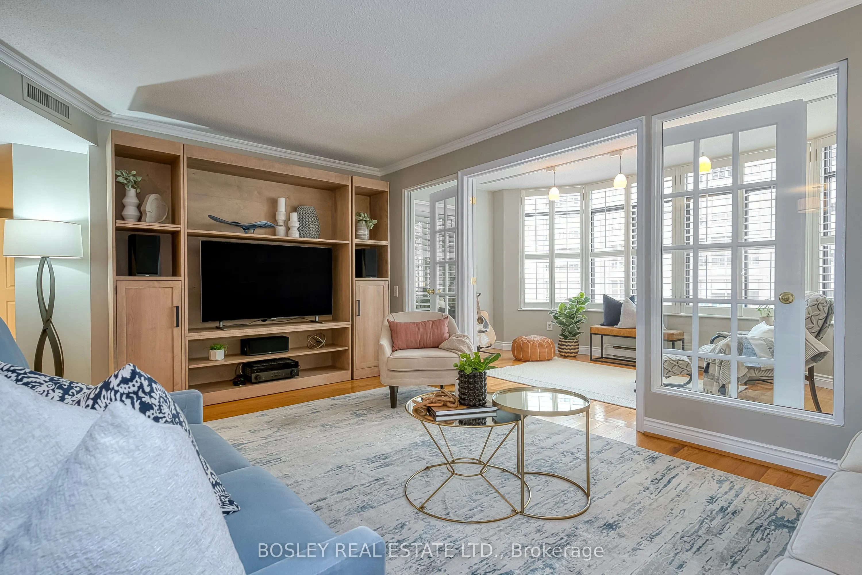 135 George Street S, #402