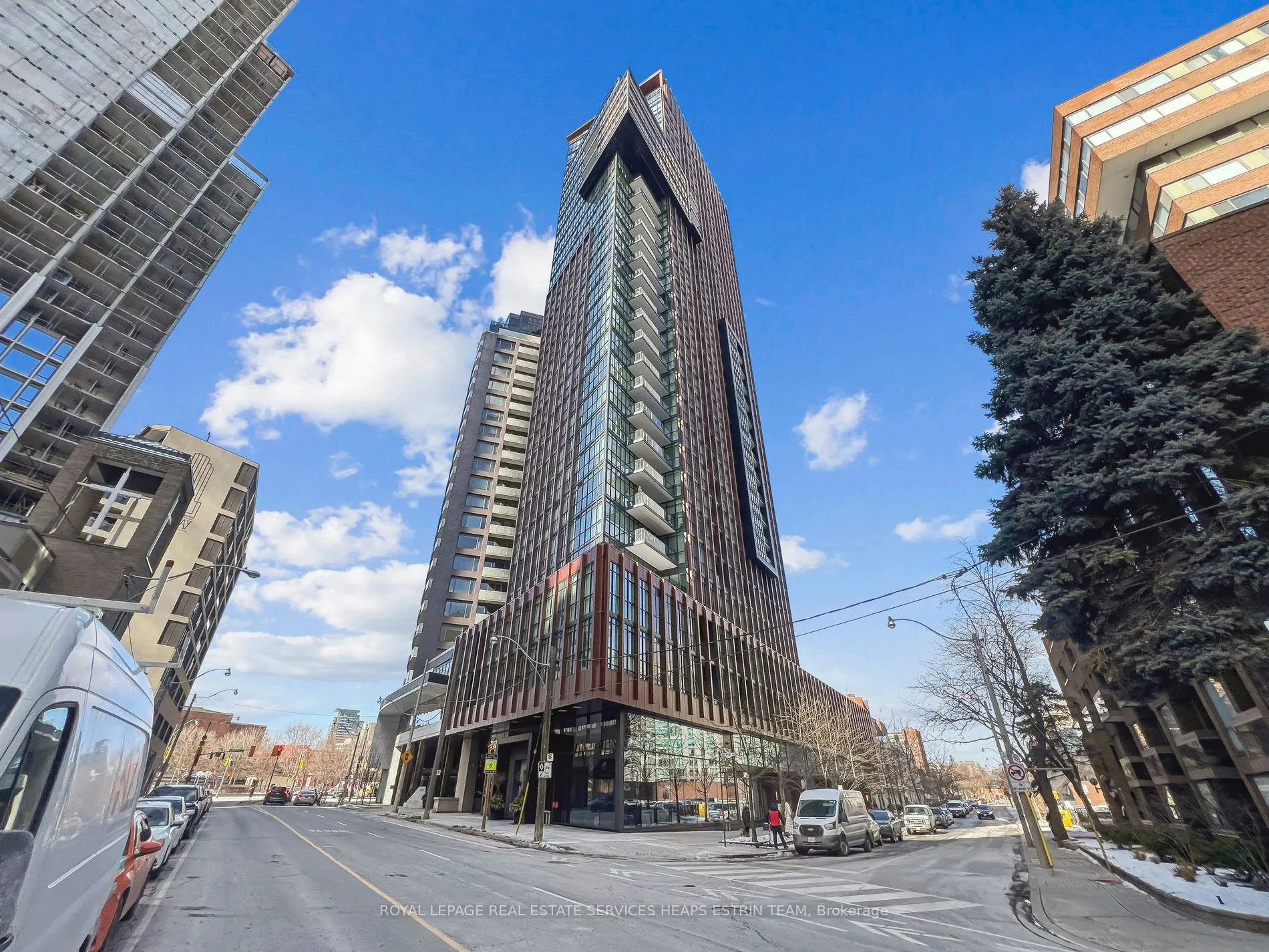 32 Davenport Road, #603
