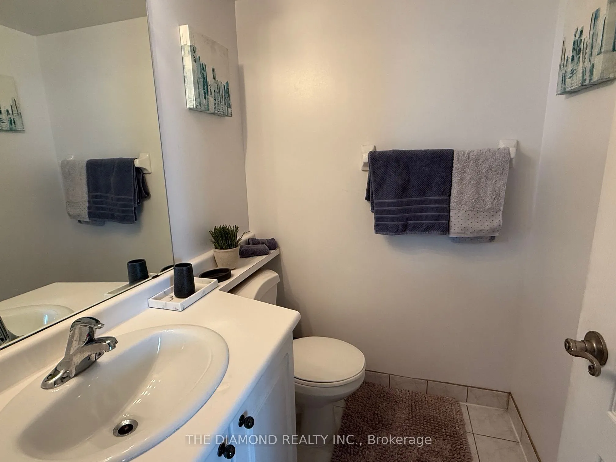 398 Eglinton Avenue E, #707