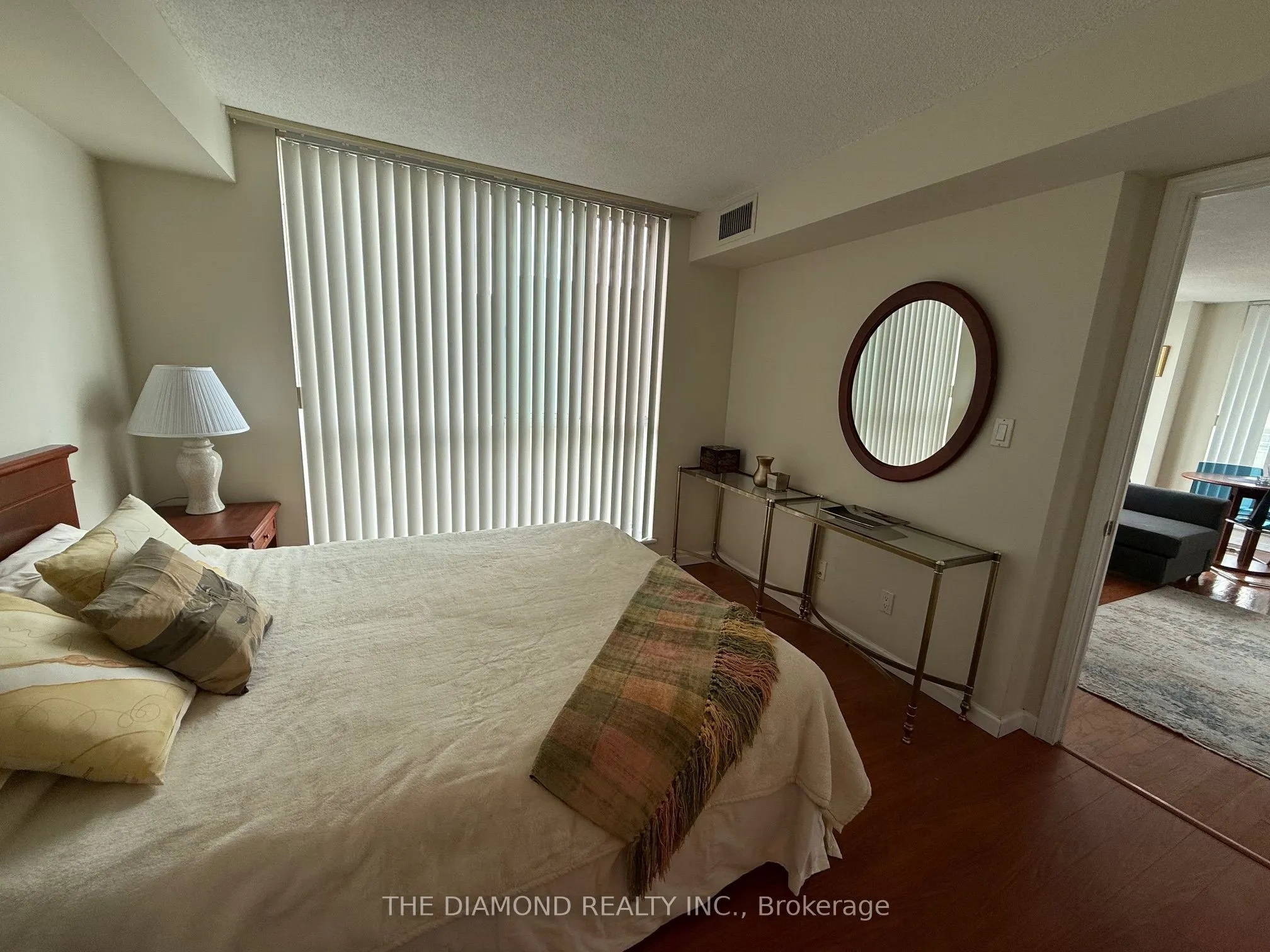 398 Eglinton Avenue E, #707