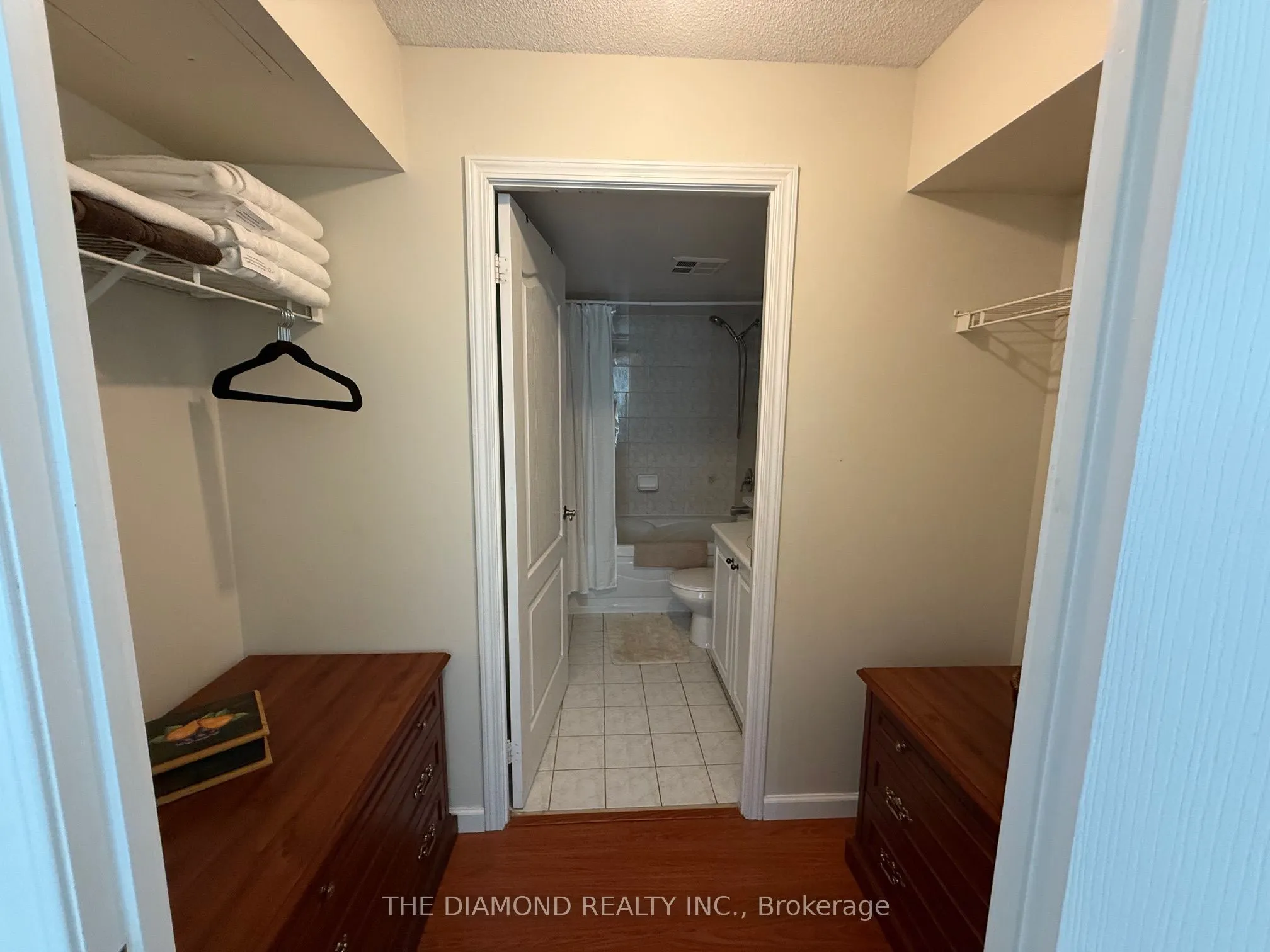 398 Eglinton Avenue E, #707