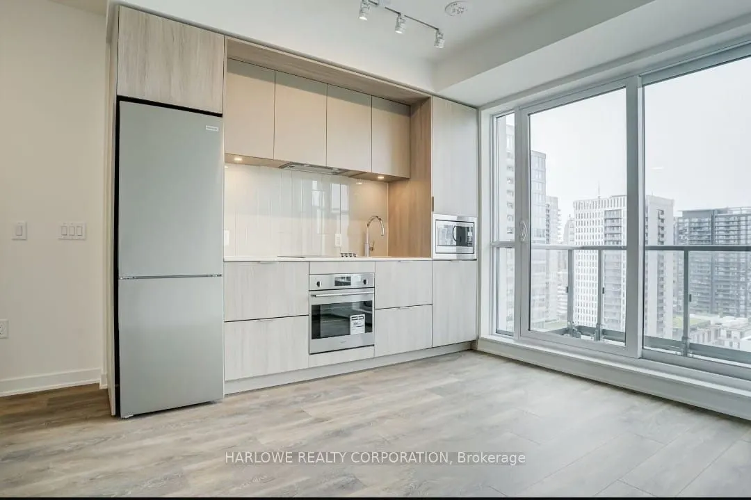 130 River Street, #1806