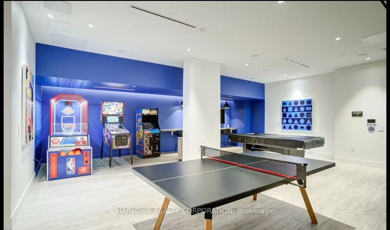 130 River Street, #1806