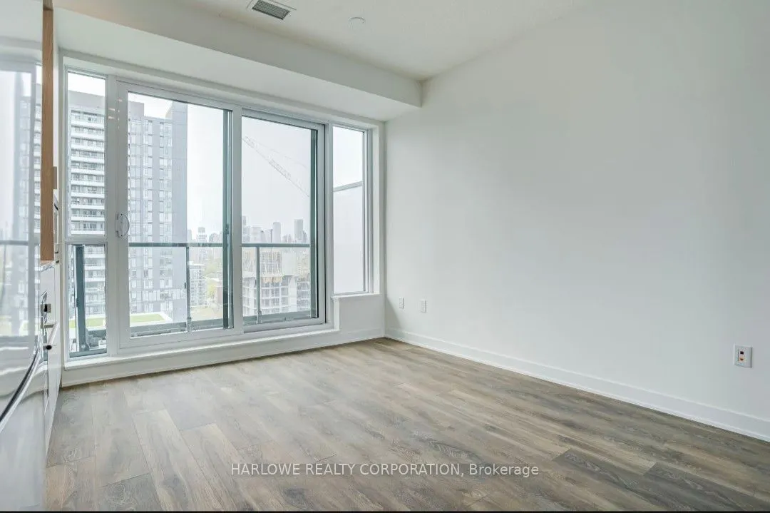 130 River Street, #1806