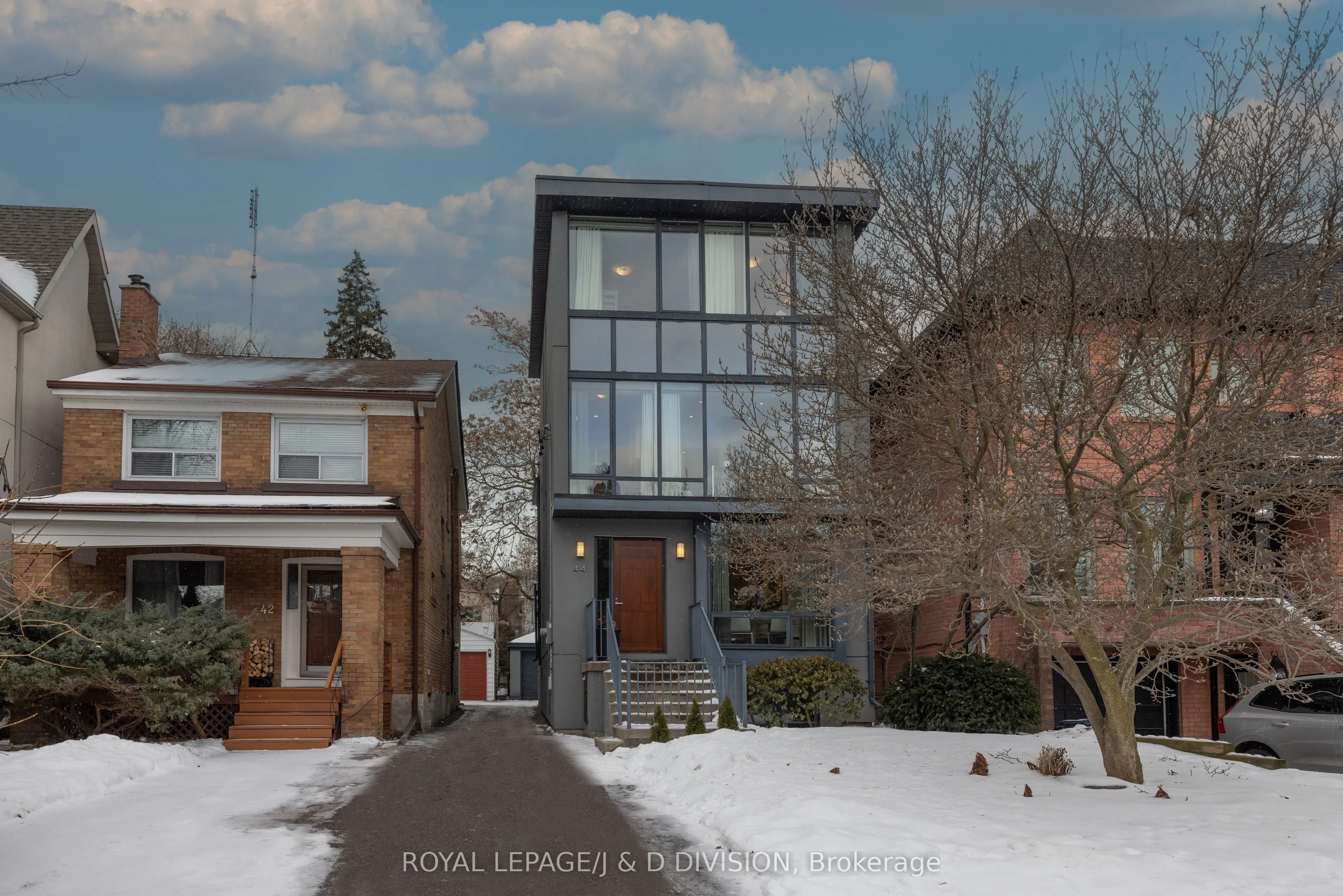 44 Standish Avenue