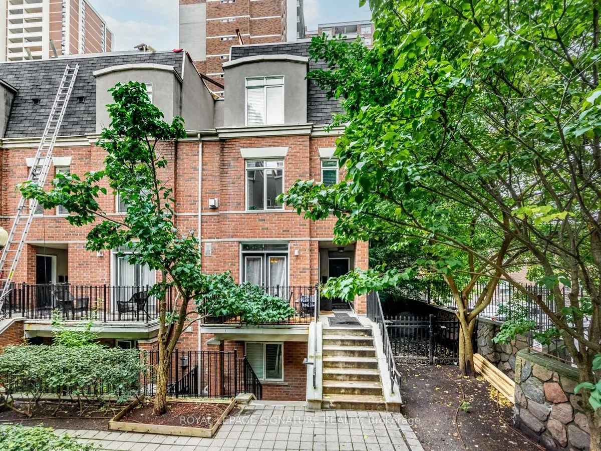 415 Jarvis Street, #401
