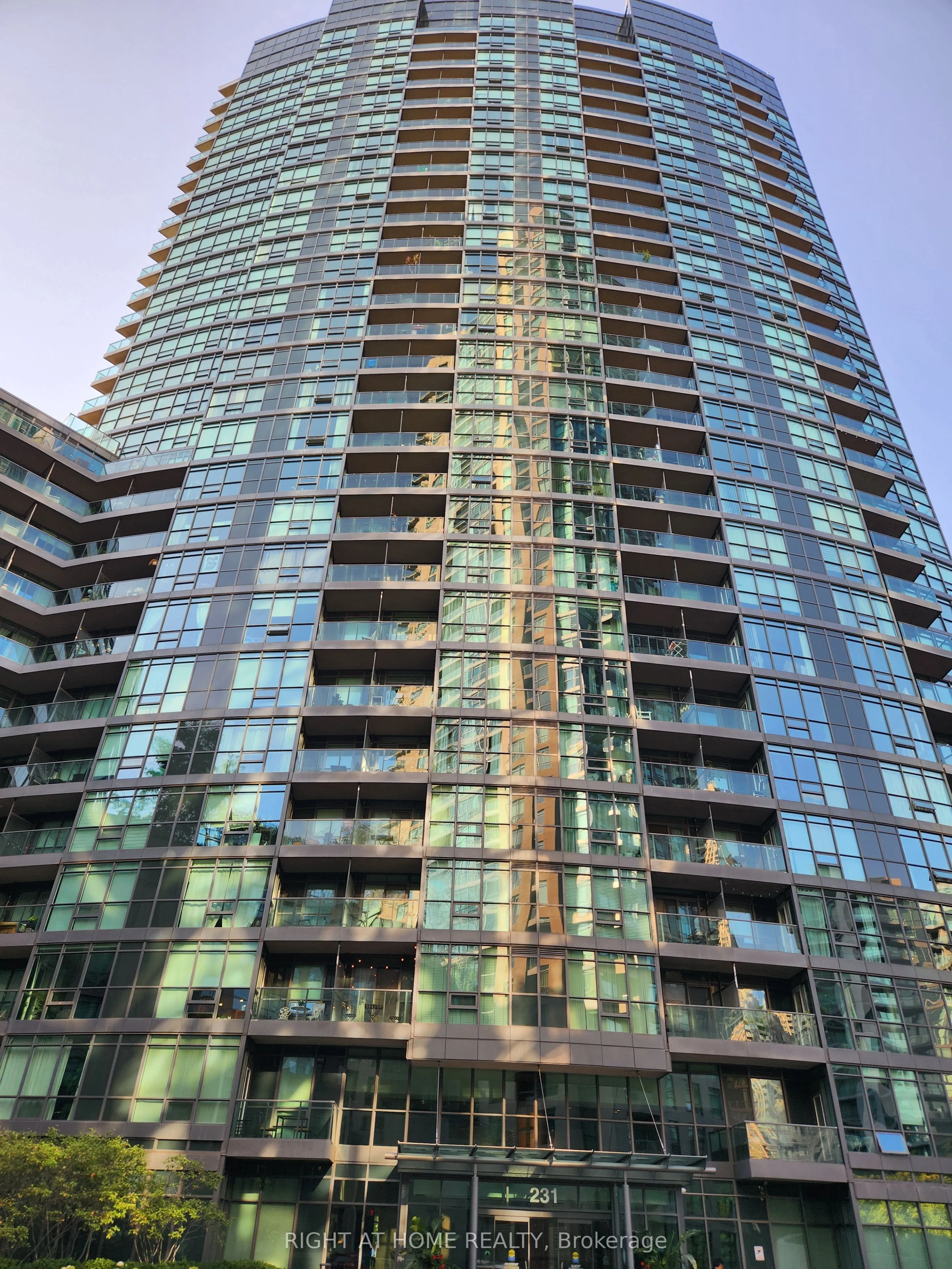 231 Fort York Boulevard, #115